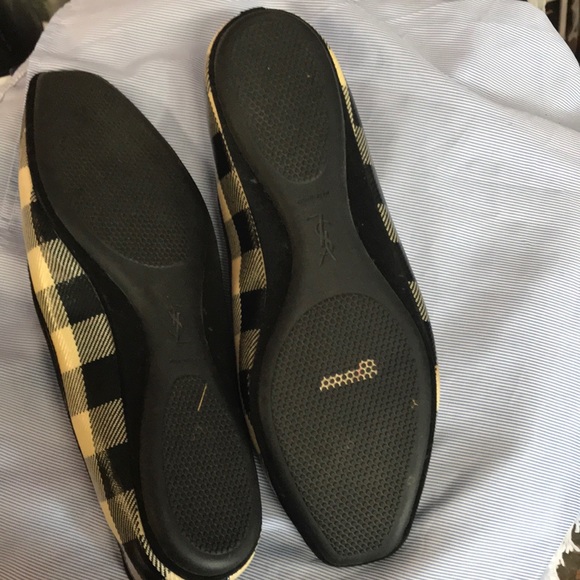 YSL These slippers are beautiful - Picture 5 of 6